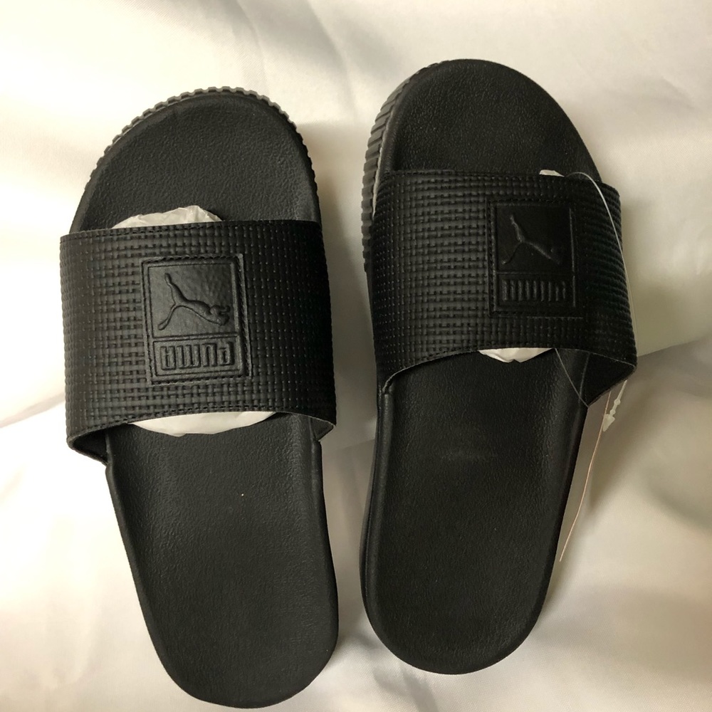 Puma platform slide black NIB size 7.5